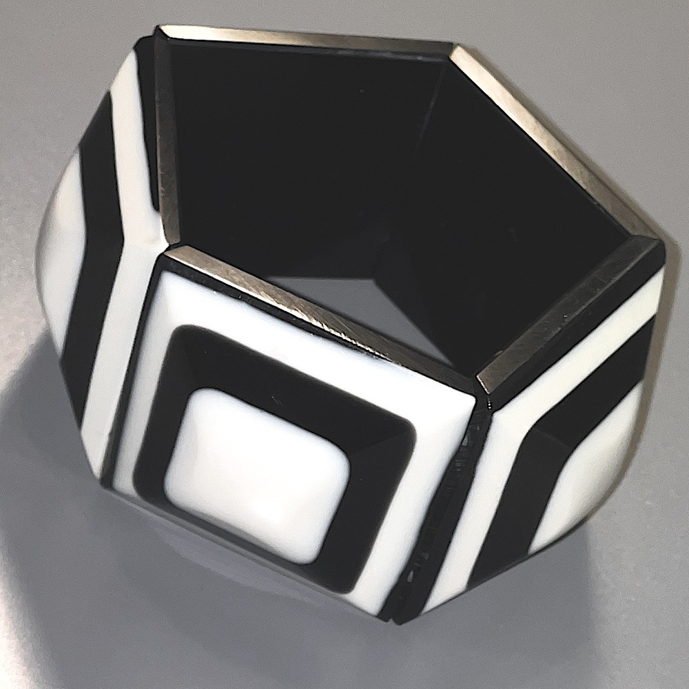 ⭐️ VINTAGE ⭐️GEOMETRIC OVERSIZED CHUNKY BRACELET